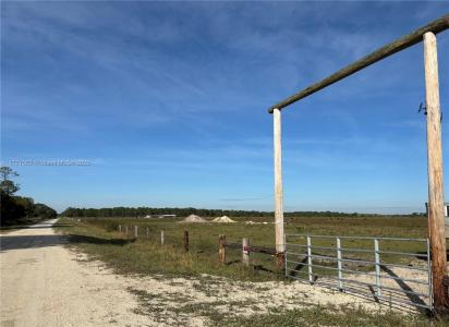 2588 Christopher Lane, Clewiston, Florida 33440, USA
