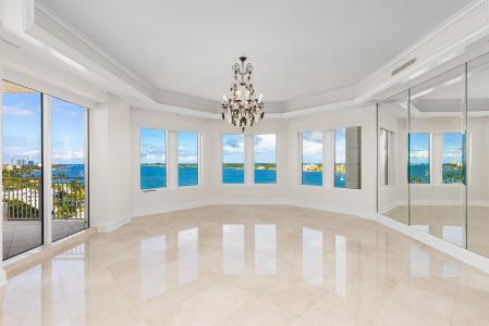 622 N Flagler Drive 801, West Palm Beach, פלורידה 33401, ארצות הברית של אמריקה 