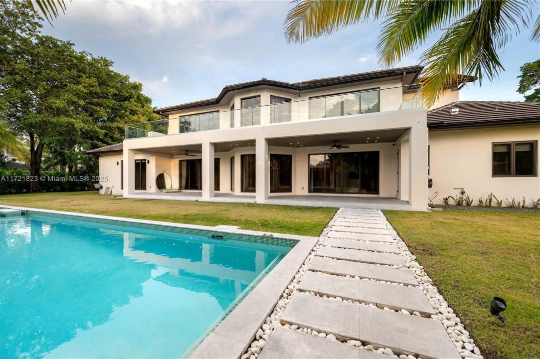 11200 SW 60th Ave, Pinecrest, Florida 33156