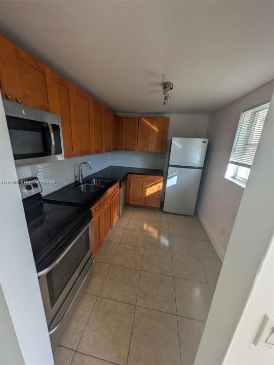 2800 NW 56th Ave B202, Lauderhill, Florida 33313, Stati Uniti
