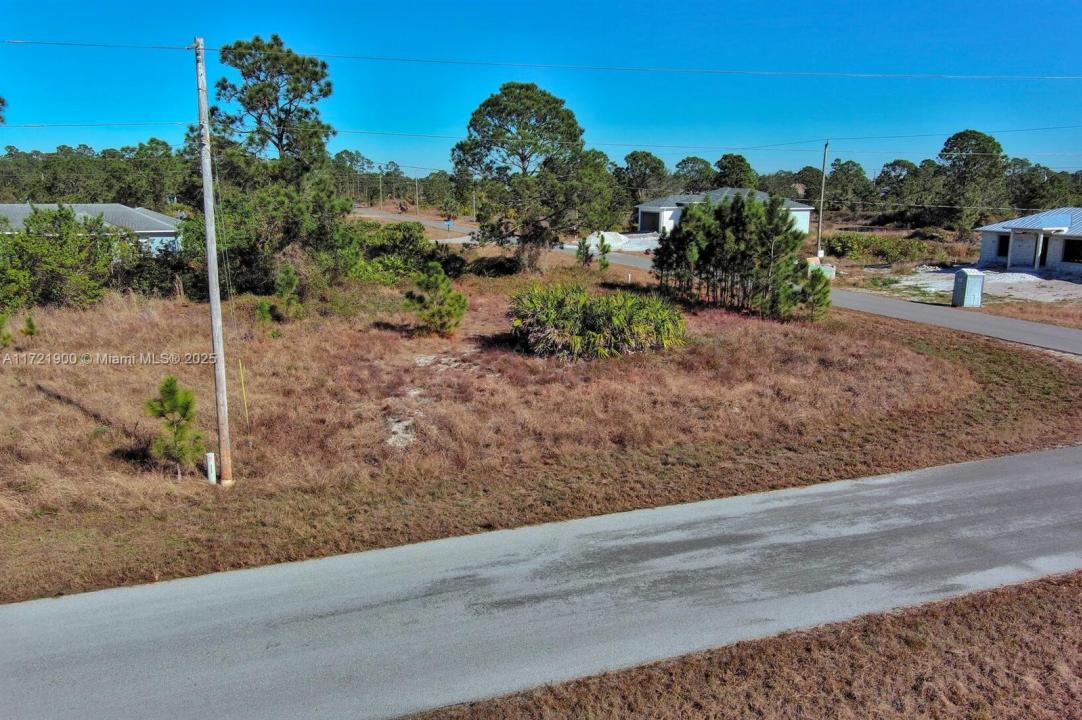 733 Bumby St E, Lehigh Acres, Floride 33974, États-Unis