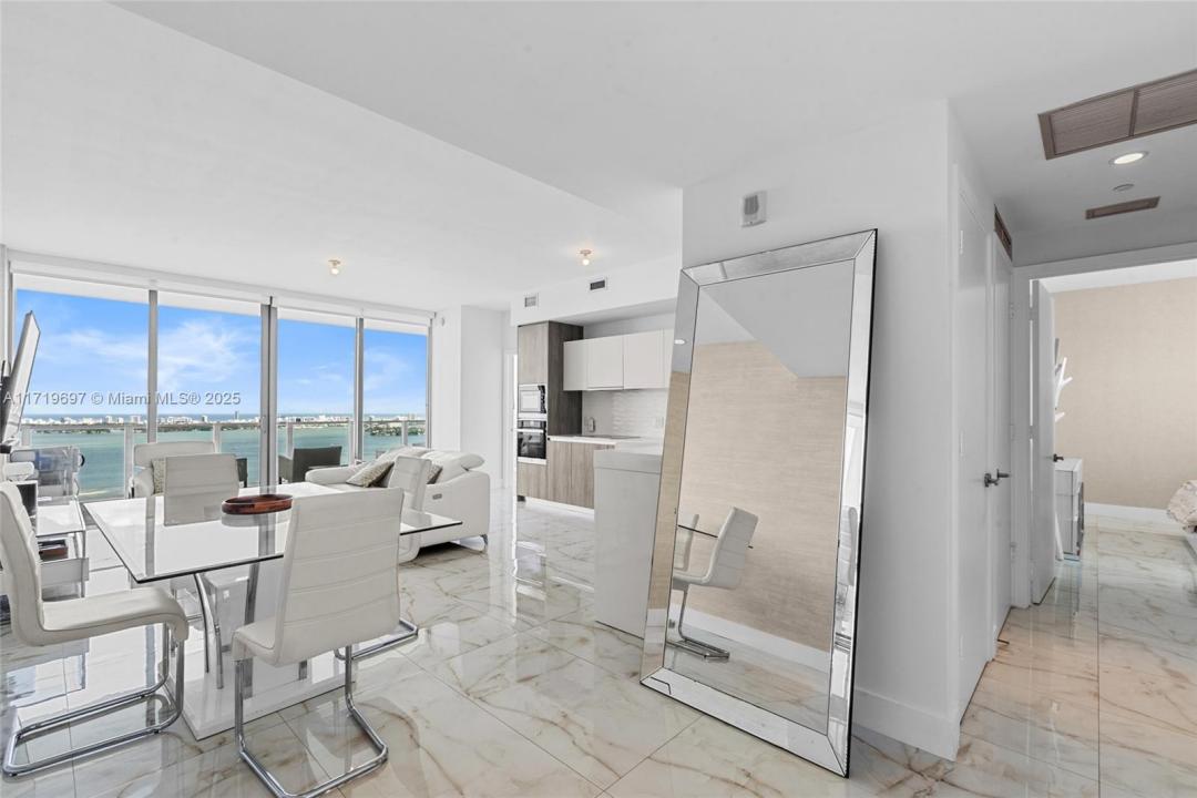 2900 NE 7th Ave 4104, Miami, Florida 33137, Amerika Birleşik Devletleri