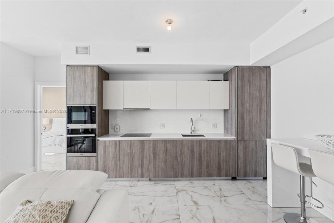 2900 NE 7th Ave 4104, Miami, Florida 33137, Amerika Birleşik Devletleri