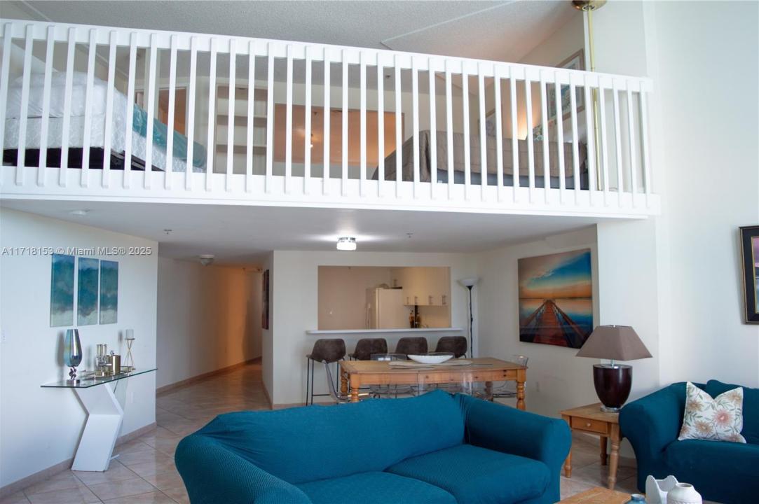 5445 Collins Ave M21, Miami Beach, Florida 33140, Stati Uniti