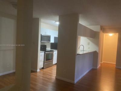 15770 SW 106th Ter 205, Miami, Florida 33196, USA