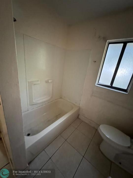 4639 N PINE HILLS 108, Orlando, Florida 32808, USA