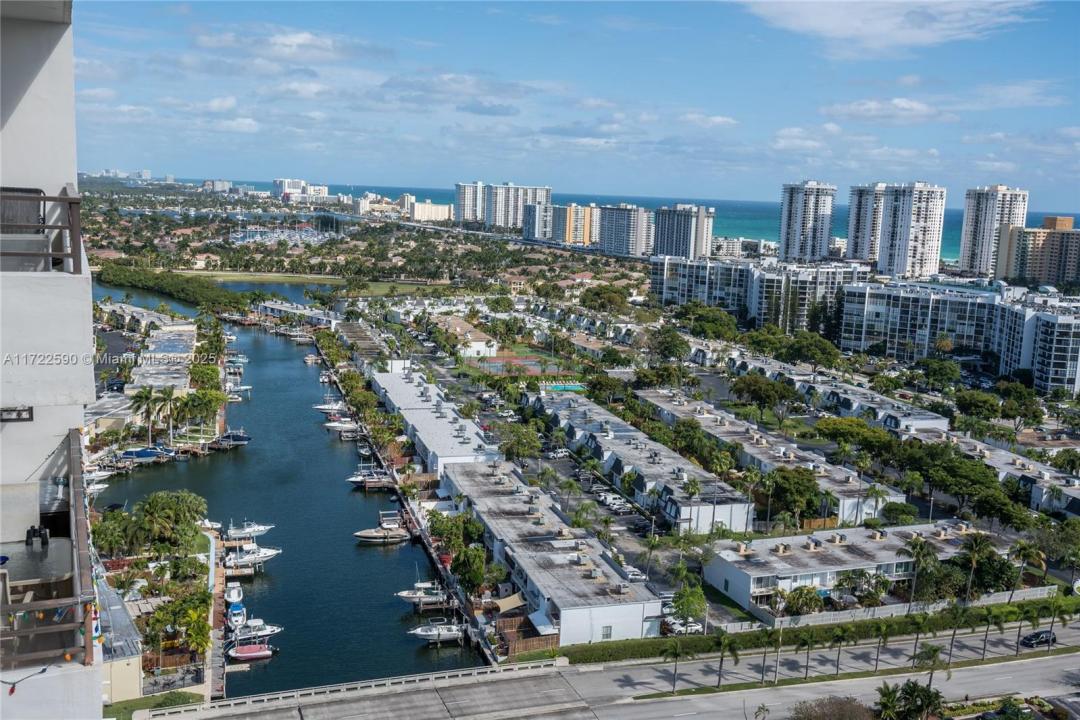 2500 Parkview Dr 1410, Hallandale Beach, Florida 33009, USA