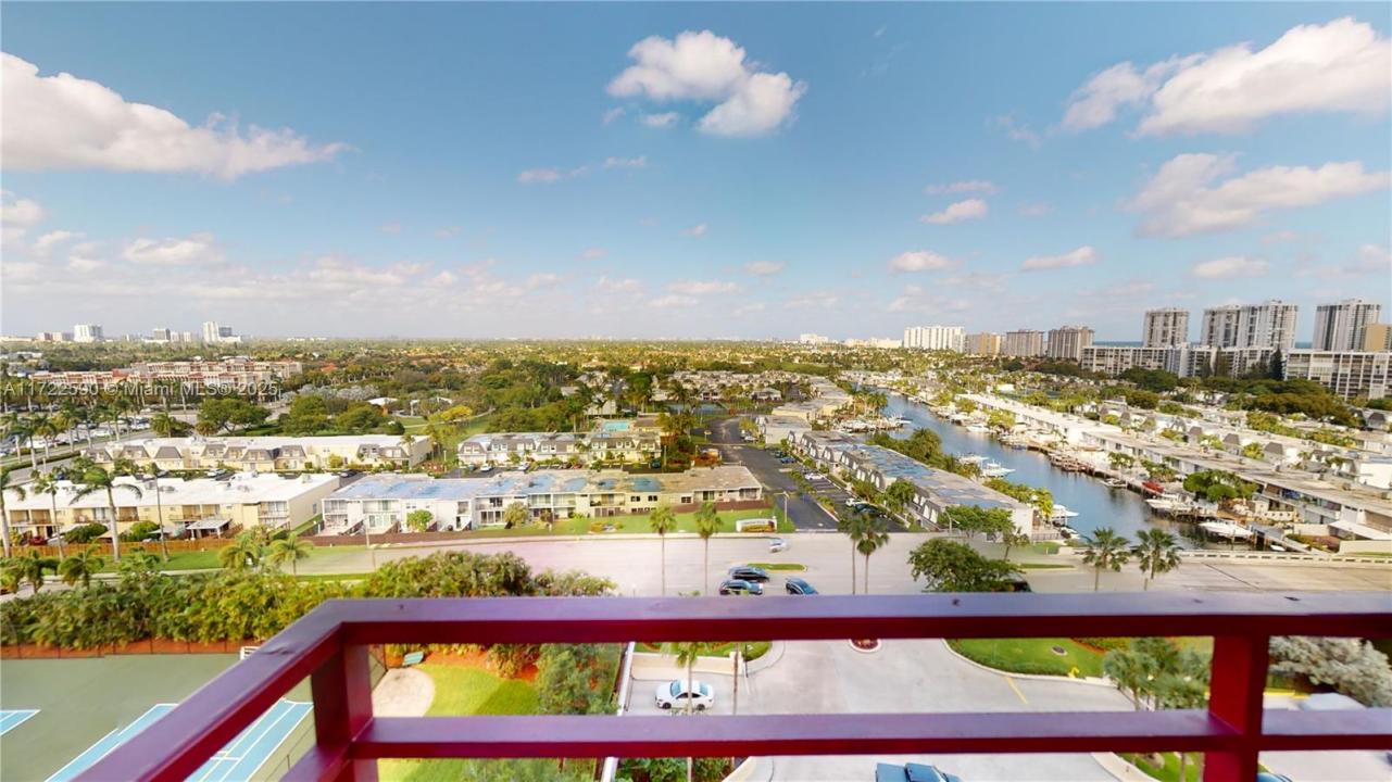 2500 Parkview Dr 1410, Hallandale Beach, Florida 33009, USA