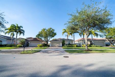 1493 Birdie Dr 0, Naples, Florida 34120, USA