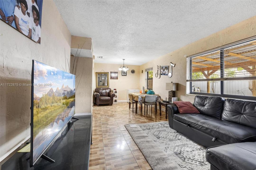 620 NE 137th St, North Miami, Florida 33161, HOA KỲ
