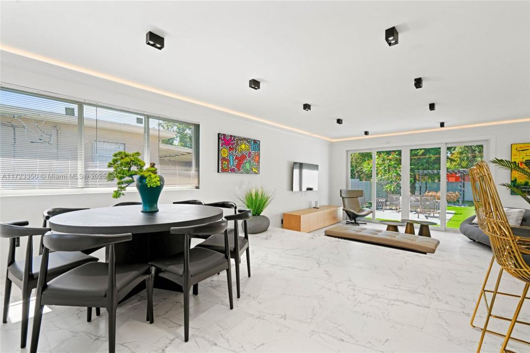 270 NW 50th, Miami, Floride 33127, États-Unis