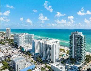 6917 Collins Ave 1206, Miami Beach, Florida 33141, USA