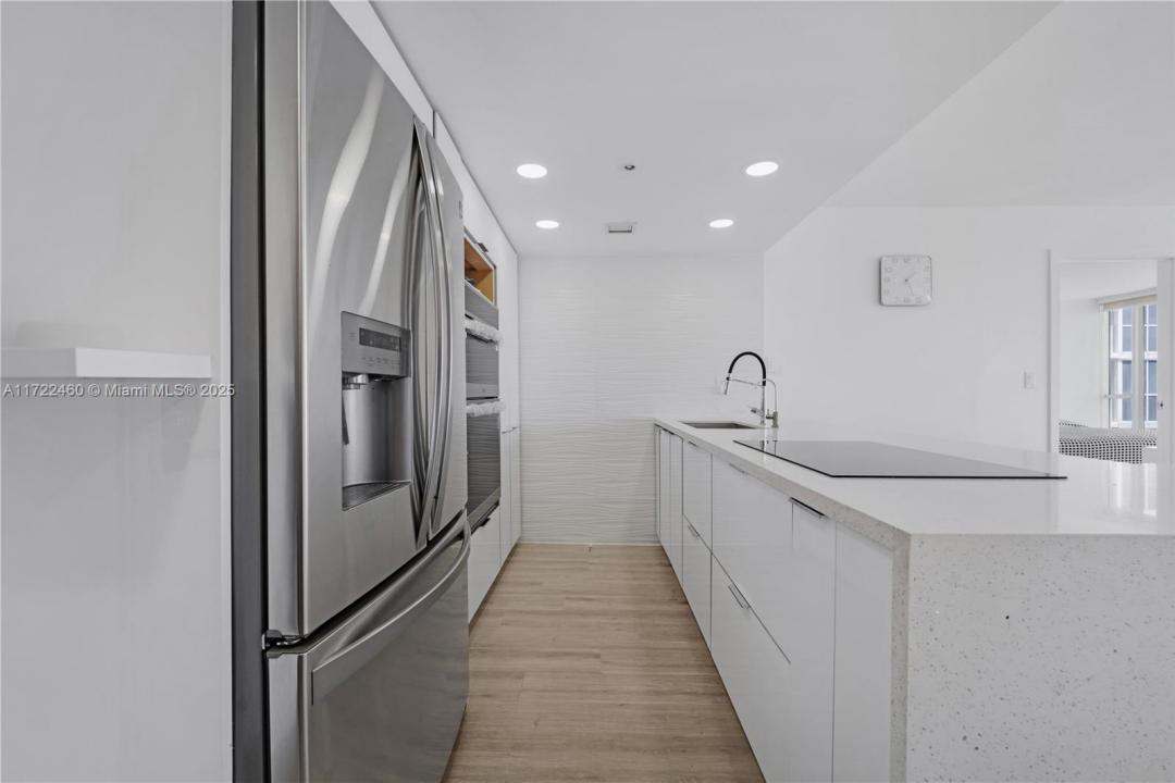 7601 E Treasure Dr 2209, North Bay Village, Флорида 33141, Соединенные Штаты