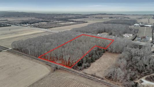 15690 County Road 48, Southold, New York 11935