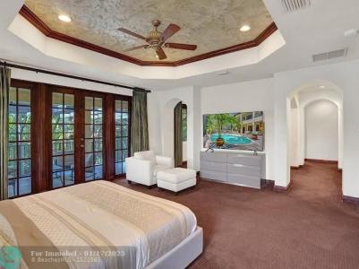 132 NE 21st Ct, Wilton Manors, Florida 33305