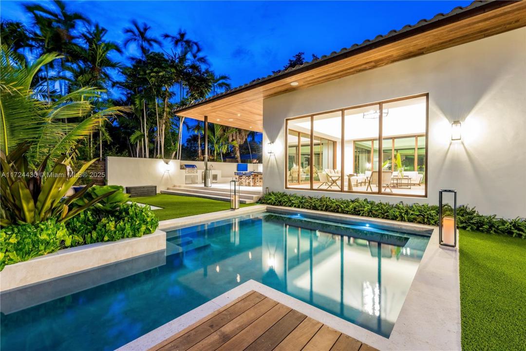 864 NE 84th St, Miami, Floride 33138, États-Unis