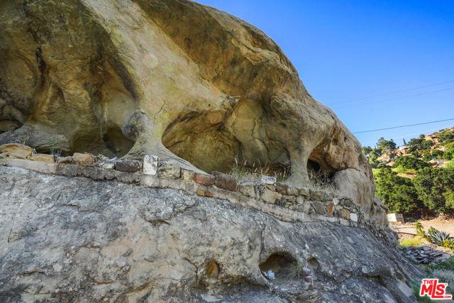 Box Canyon, West Hills, California 91311
