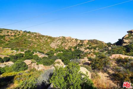 Box Canyon, West Hills, California 91311