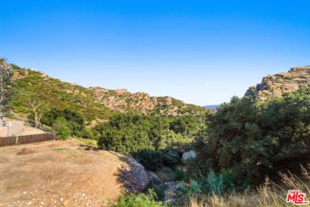 Box Canyon, West Hills, California 91311