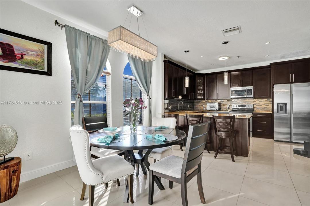 4351 SW 160th Ave 103, Miramar, Floryda 33027, USA