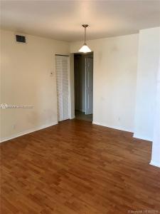 2822 NW 55th Ave 2B, Lauderhill, Florida 33313, USA