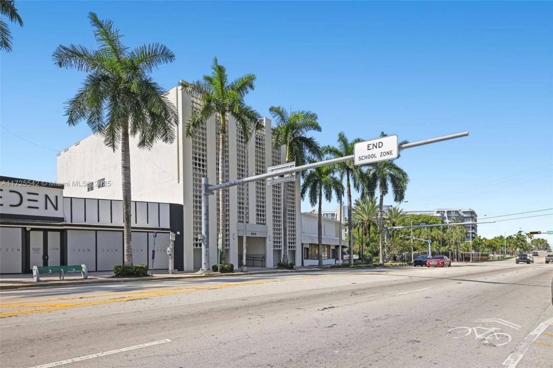 960 W 41st St, Miami Beach, 佛罗里达州 33140, 美国