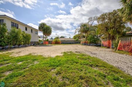 254 Capri Ave, Lauderdale By The Sea, Florida 33308