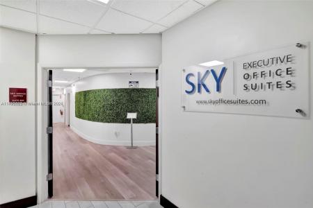 12550 Biscayne Blvd 800-15, North Miami, Florida 33181, USA