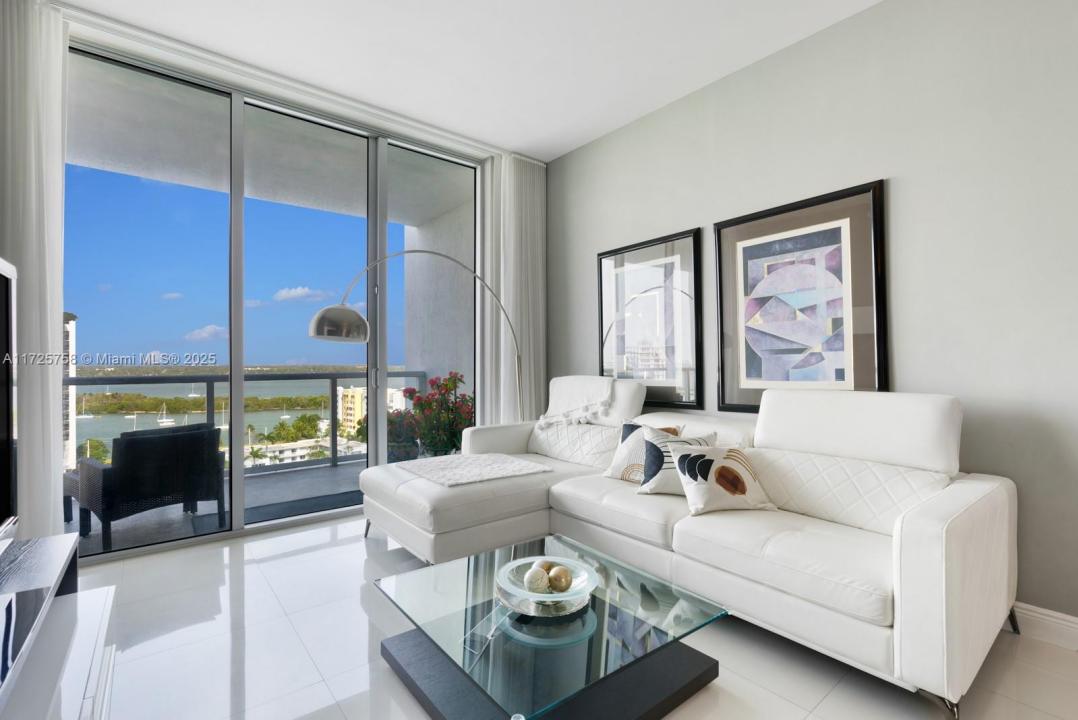 7930 East Dr 1405, North Bay Village, Florida 33141, Stati Uniti