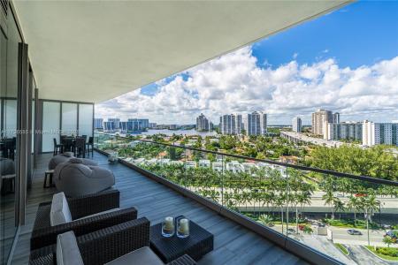 18975 Collins Ave 1101, Sunny Isles Beach, Florida 33160, USA