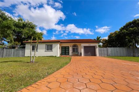 20761 SW 132nd Ct, Miami, Florida 33177, USA