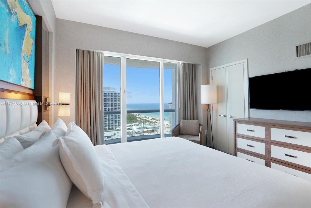 551 N Fort Lauderdale Beach Blvd R2201, Fort Lauderdale, Florida 33304, Stati Uniti