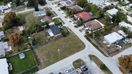 SW 2nd Avenue, Boynton Beach, Florida 33435