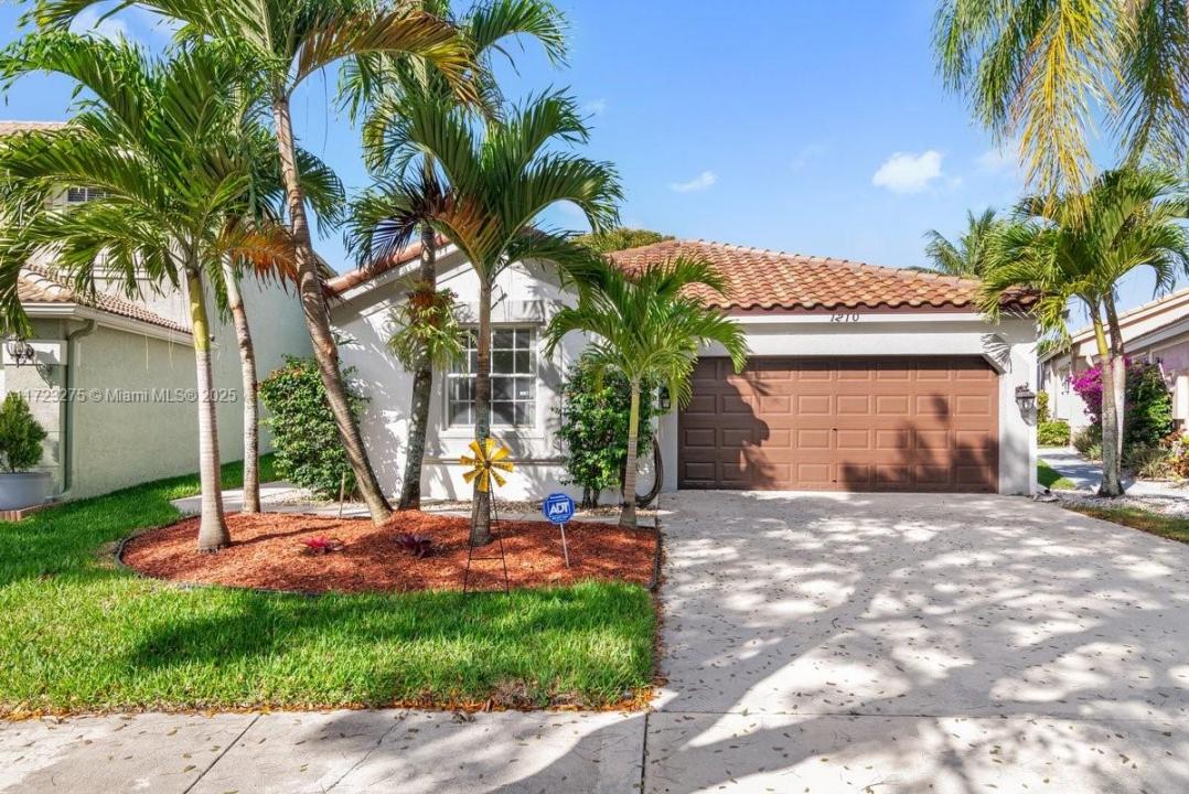 1210 Oakwater Dr, Royal Palm Beach, Florida 33411, USA