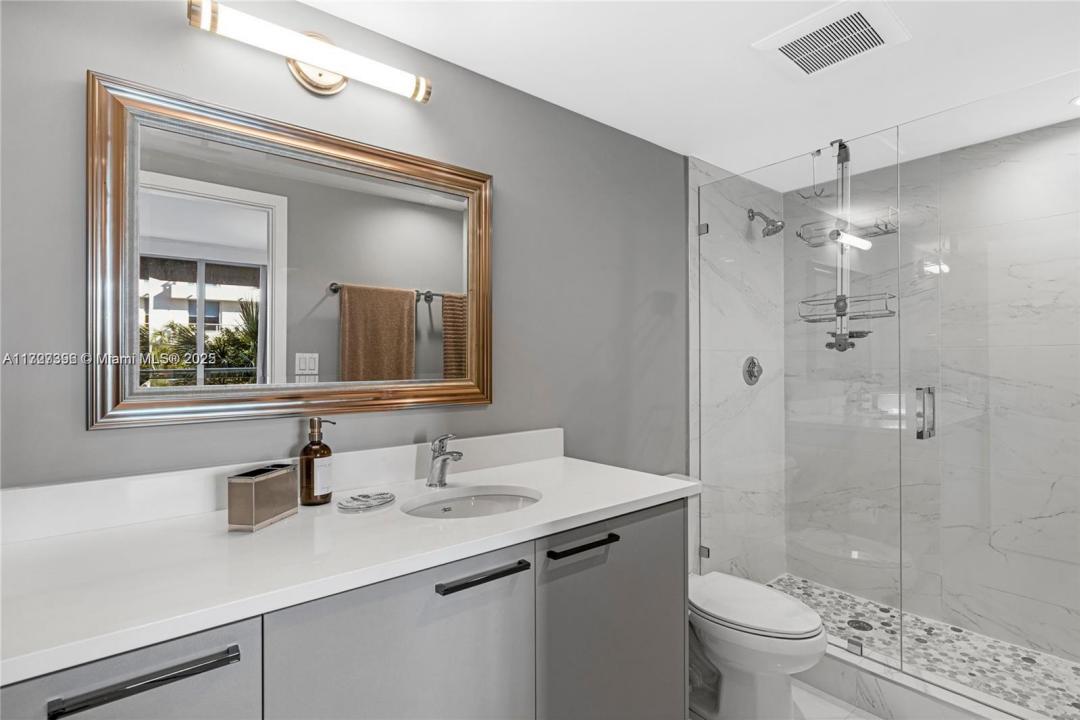 1150 101st St 202, Bay Harbor Islands, Floride 33154, États-Unis