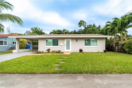 5402 NW 25th Ter, Tamarac, Florida 33309, USA