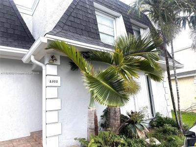2300 NE 7th St 25, Hallandale Beach, Florida 33009, USA