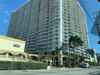 7601 E Treasure Dr CU-5, North Bay Village, Florida 33141, USA