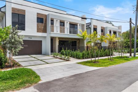 724 SW 8th Way 724, Fort Lauderdale, Florida 33315, USA