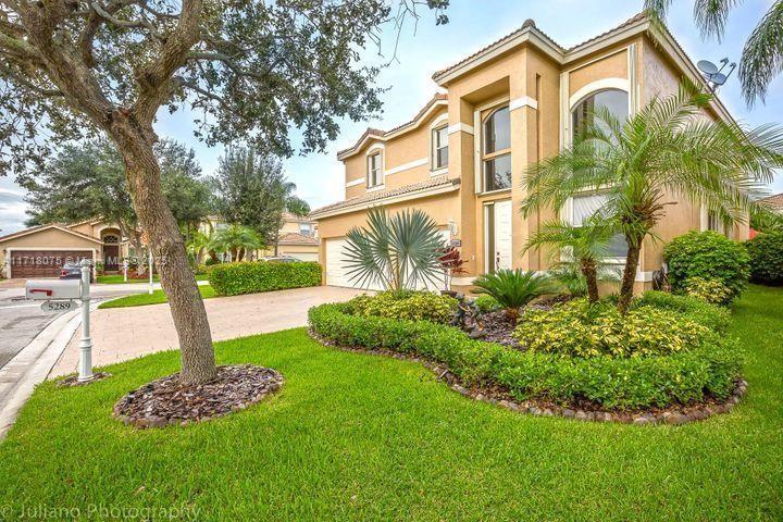 5289 NW 112th Way, Coral Springs, Florida 33076, USA