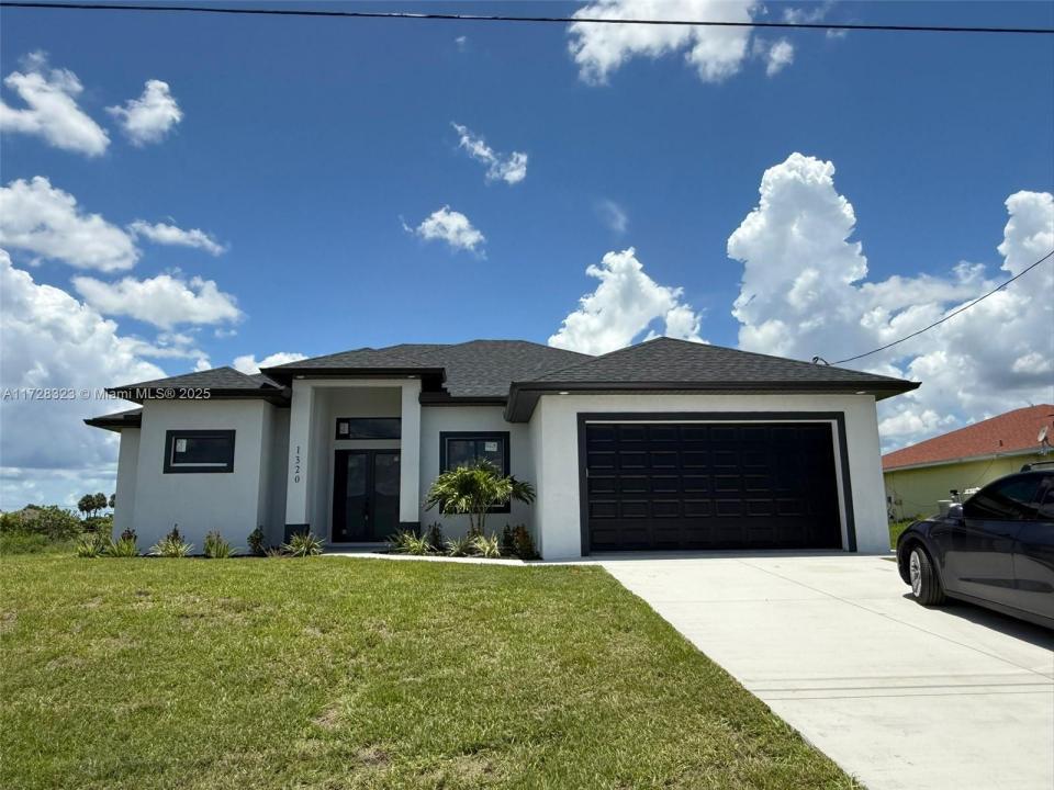 1320 NE 14th  AVE, Cape Coral, Florida 33909