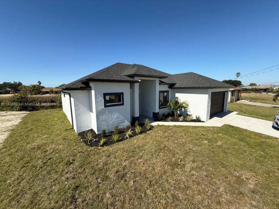 1320 NE 14th  AVE, Cape Coral, Florida 33909