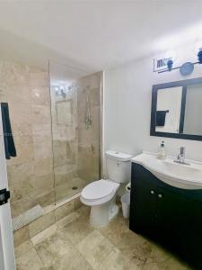 17021 N Bay Rd 805, Sunny Isles Beach, Florida 33160, USA