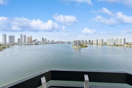 3600 Mystic Pointe 1801, Aventura, Florida 33180, USA