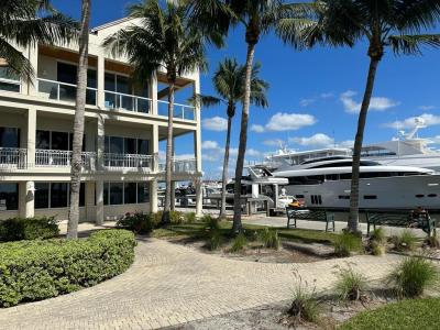 1001 10Th Ave. South #101, Naples, Florida 34102, USA