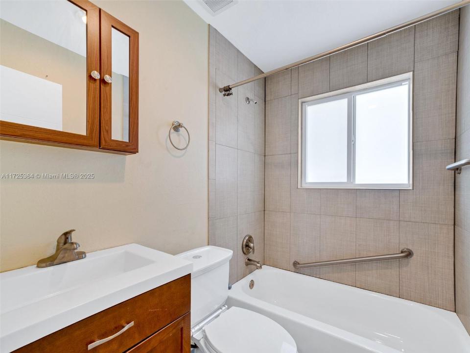 1520 NE 14th Ter, Fort Lauderdale, Florida 33304