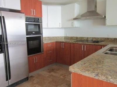 170 SE 14th St 2306, Miami, Florida 33131, USA