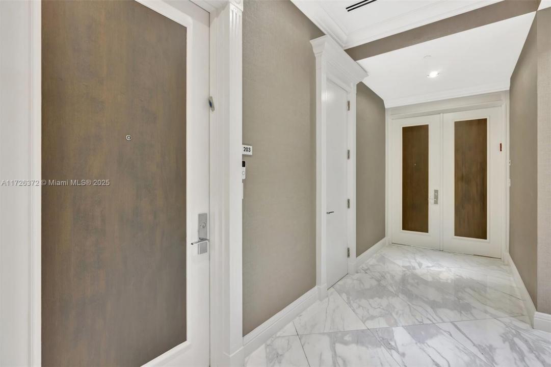 2000 Island Blvd 203, Aventura, Florida 33160
