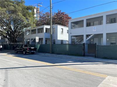 140 NW 13th St 144, Miami, Florida 33136, USA