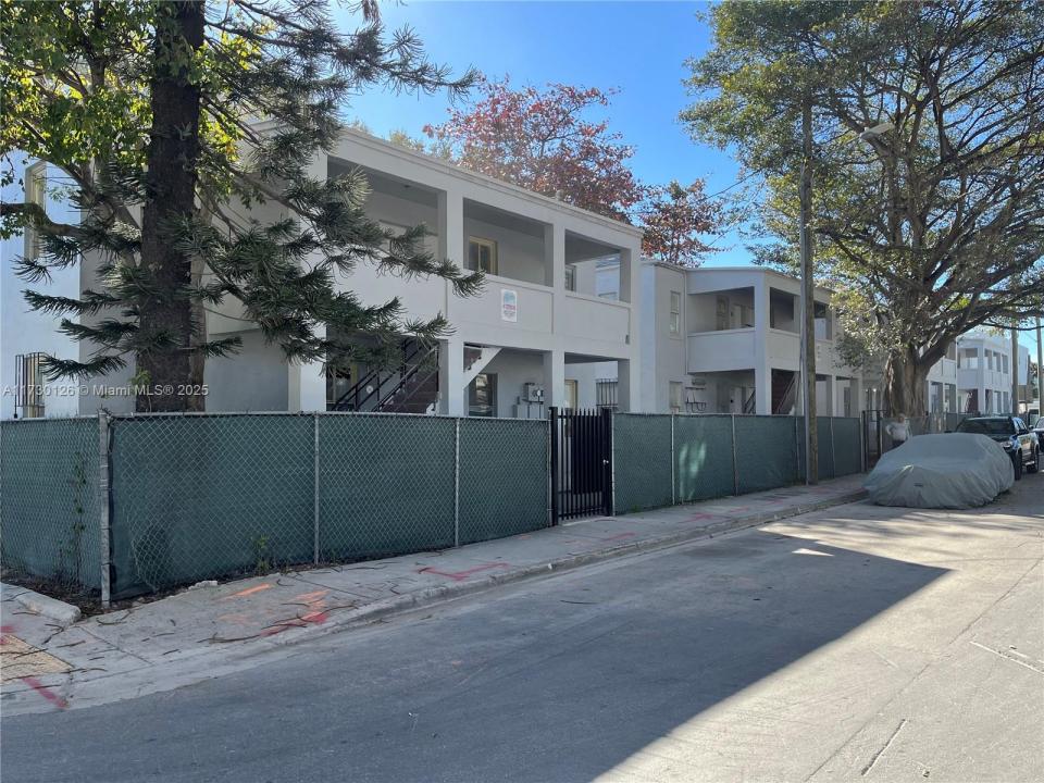 140 NW 13th St 144, Miami, Florida 33136, Estados Unidos